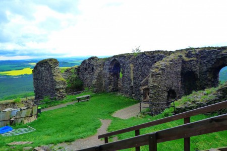 hrad-bezdez-ceska-lipa-zricenina